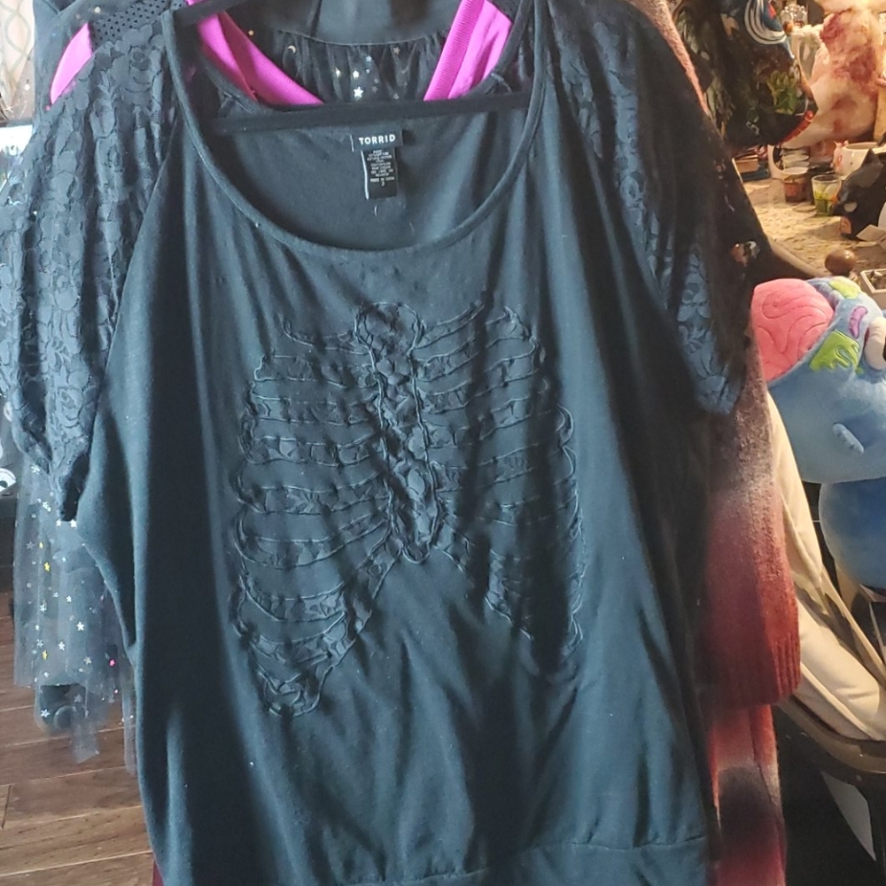 Torrid Black Lace Ribcage Tshirt